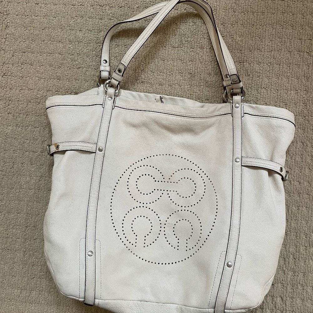 Coach leather purse/tote